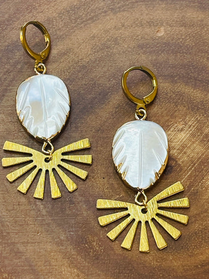 Shell Earrings - Brass Earrings - Pearl Earrings