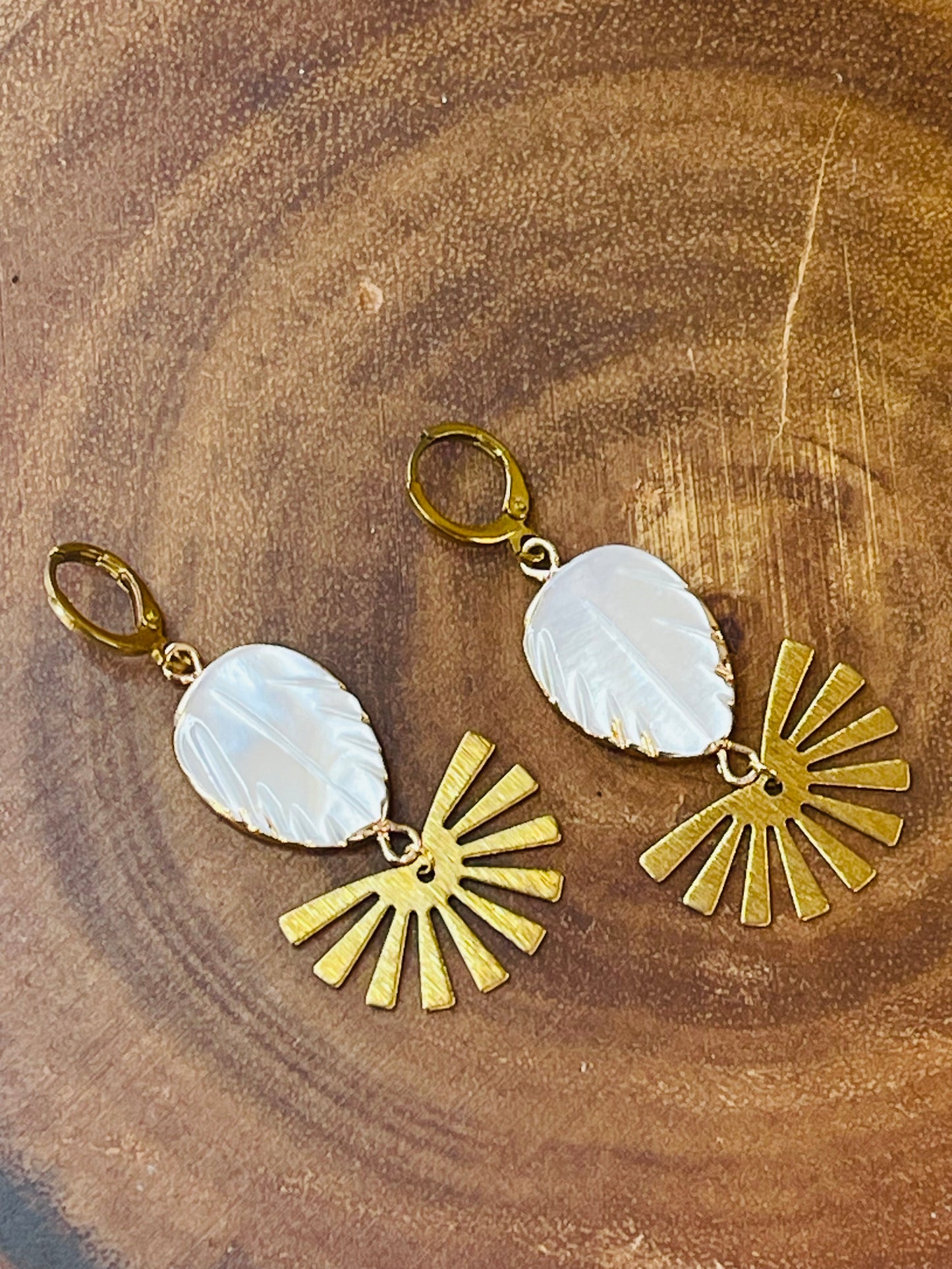 Shell Earrings - Brass Earrings - Pearl Earrings