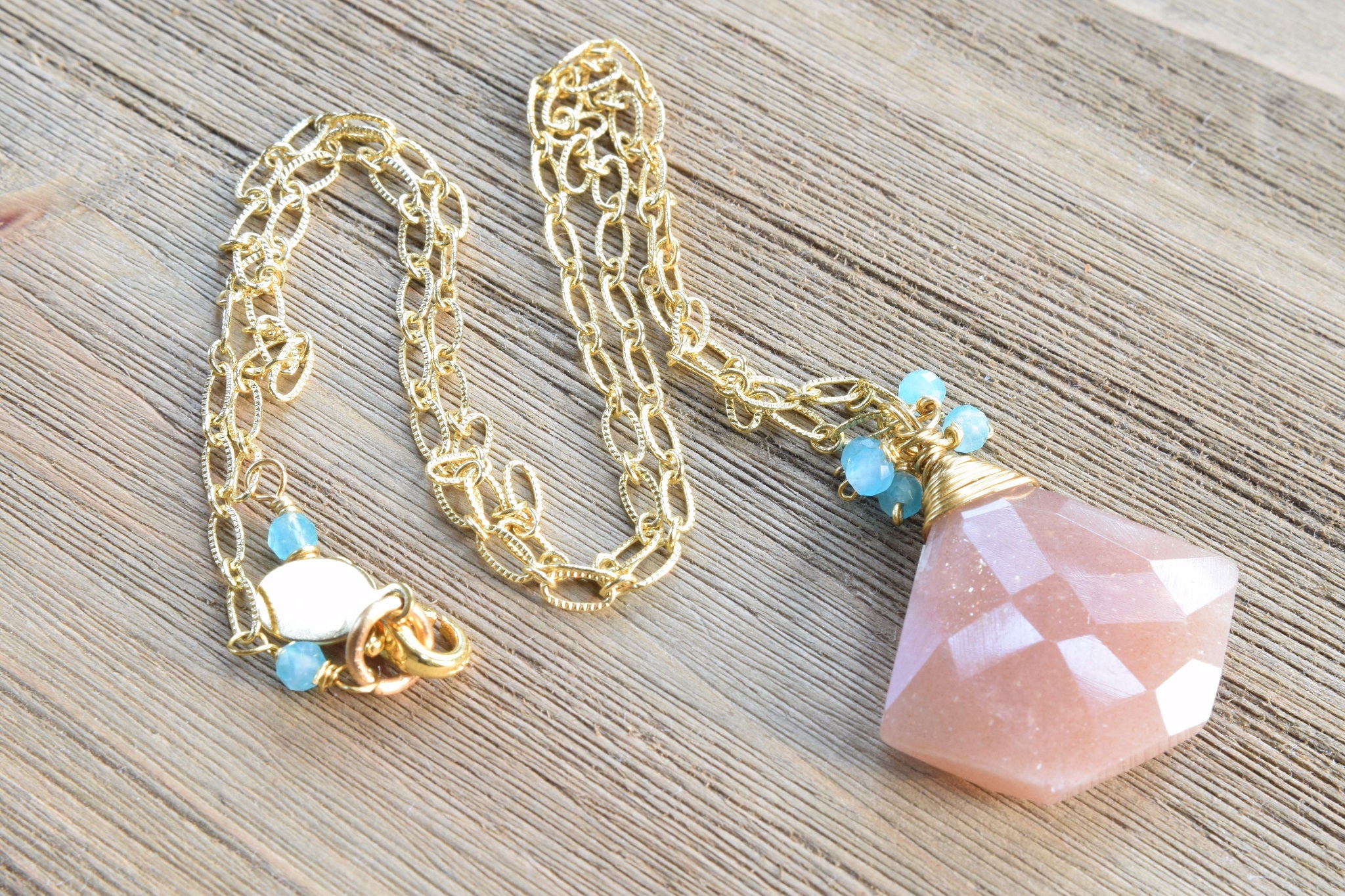 Peach Moonstone Necklace with Gold Filled Trigger Clasp – Beads of Paradise